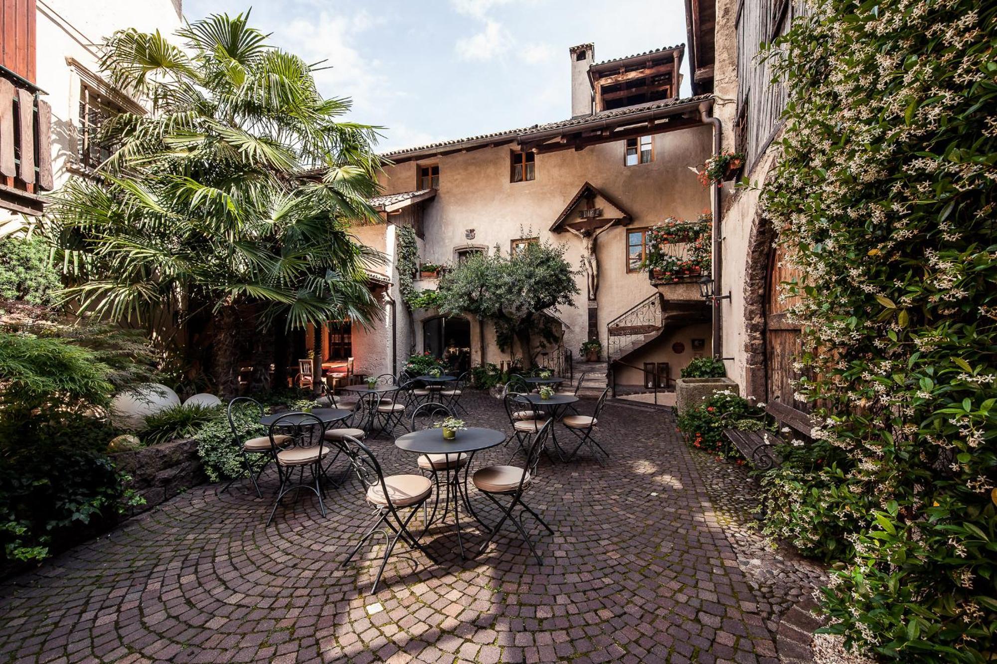 Romantik Hotel Jagdhof Caldaro Ngoại thất bức ảnh