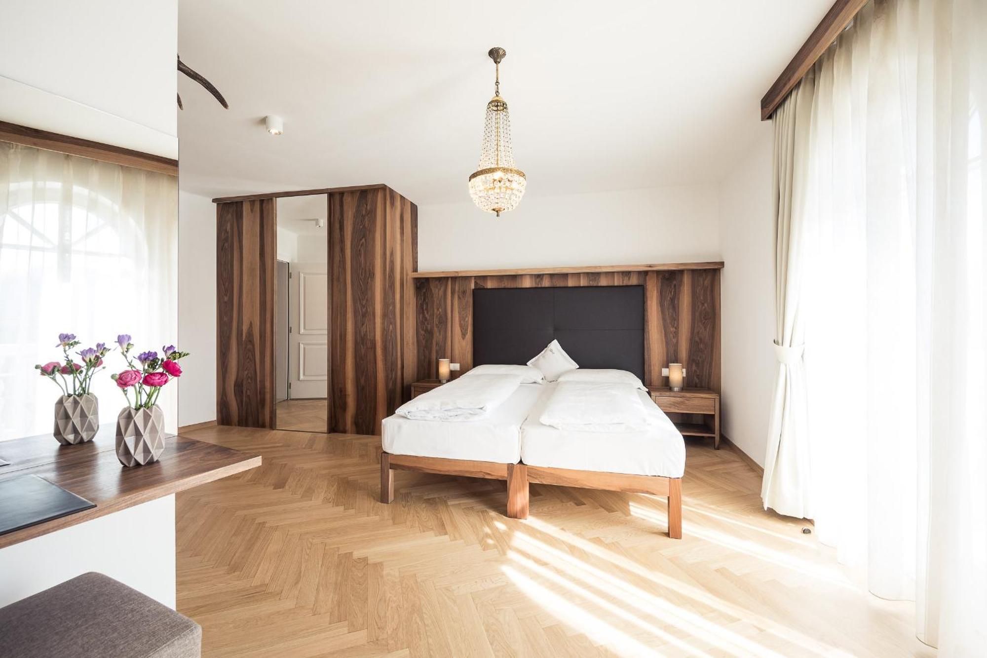 Romantik Hotel Jagdhof Caldaro Ngoại thất bức ảnh
